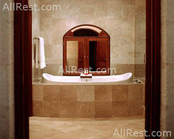 The Crane Resort & Residences 24